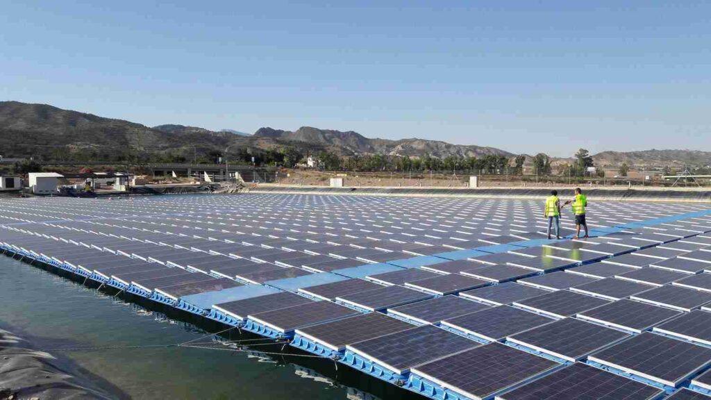 Plantas solares flotantes [2022] Agroener